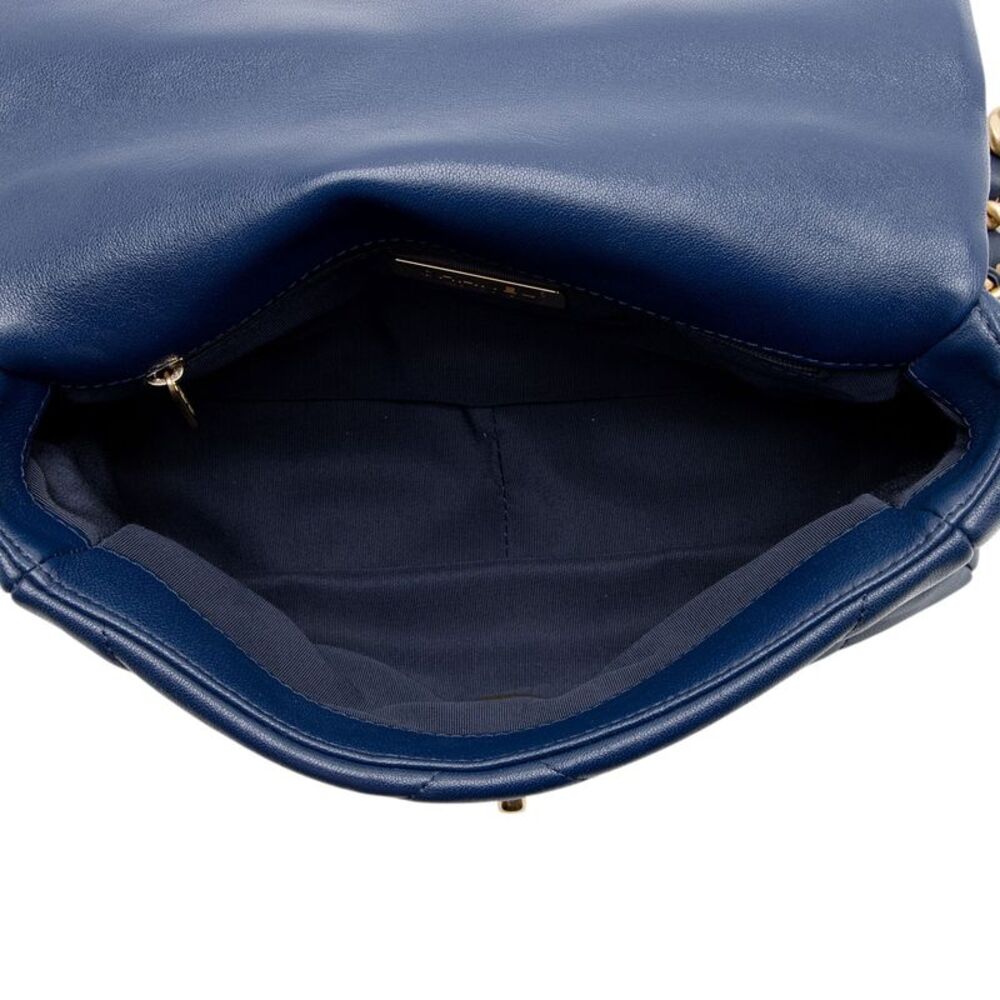 Chanel Lambskin 19 Medium Flap Shoulder Bag - Picture 7 of 10